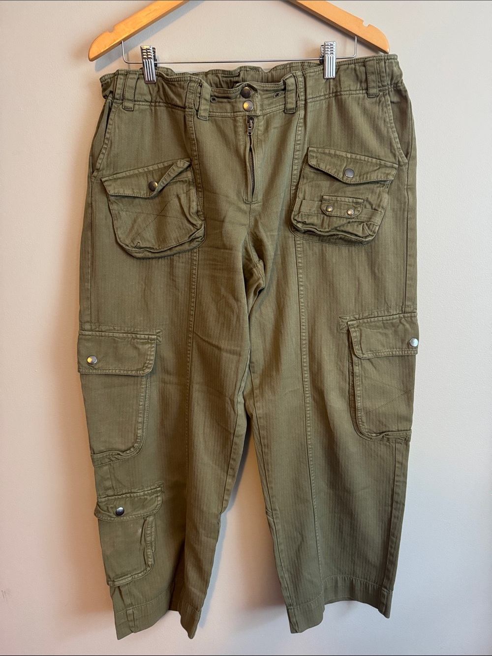 Free people Tahiti Cargo pants large l olive green